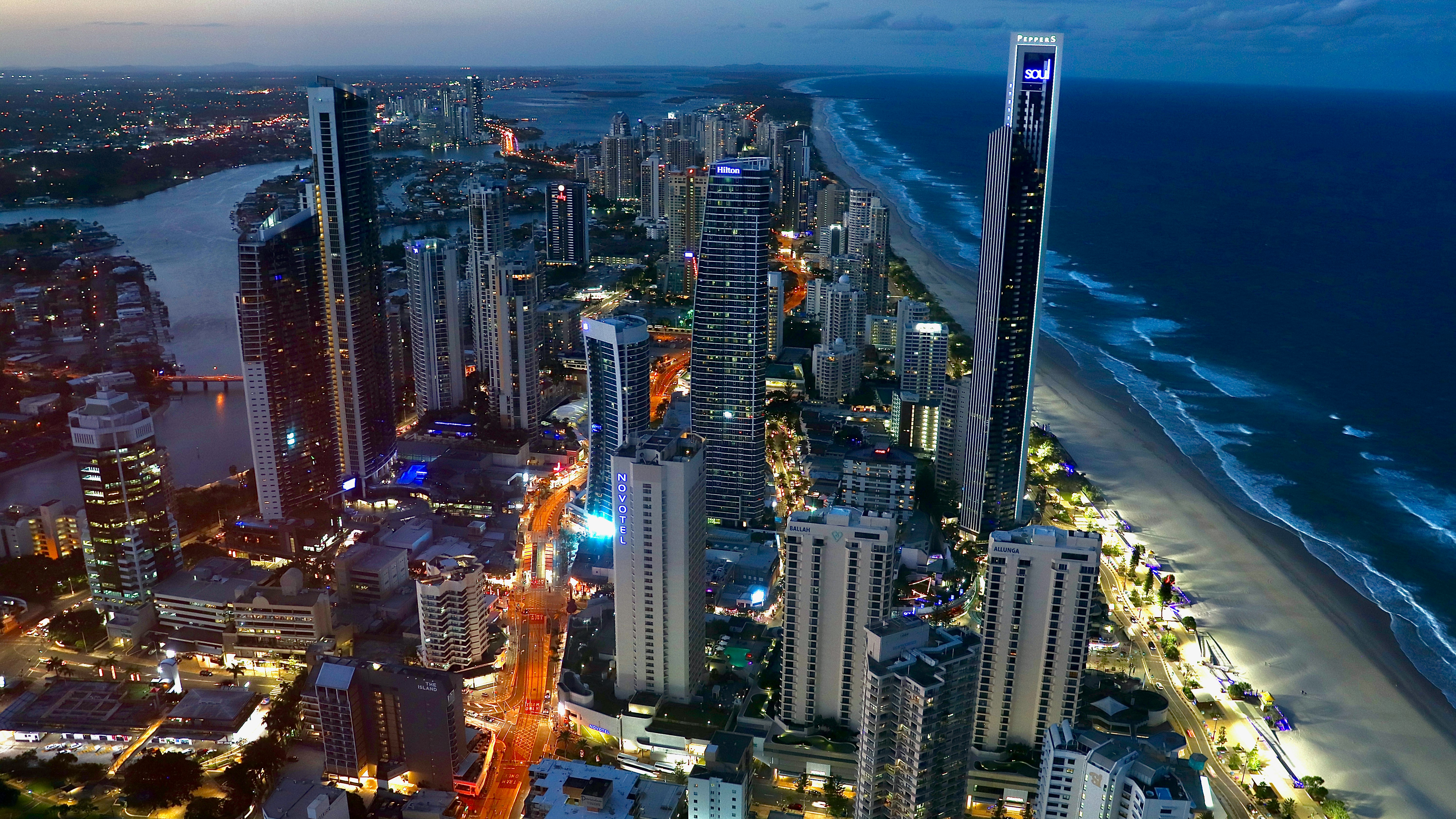 Want to study high-quality education in a relaxed Australian city? Consider coming to the Gold Coast. Here are the top 8 reasons to live and study on the Gold Coast